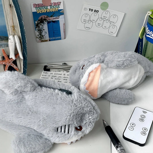 Trousse Kawaii Requin – Peluche Océan Douce & Grande Capacité