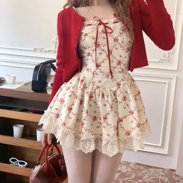 Ensemble Romantique : Robe Florale Douce & Cardigan Rouge Tendance - Votre Look Prairie Chic Rêvé !