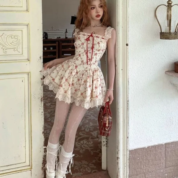 Ensemble Romantique : Robe Florale Douce & Cardigan Rouge Tendance - Votre Look Prairie Chic Rêvé !