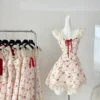 Ensemble Romantique : Robe Florale Douce & Cardigan Rouge Tendance - Votre Look Prairie Chic Rêvé !