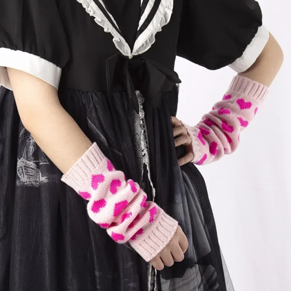 Mitaines Sans Doigts Cœur Y2K Goth Lolita : Affirmez Votre Style Unique avec une Touche d'Amour !