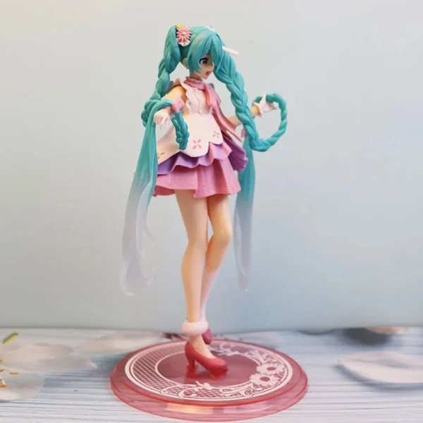 Poupées HATSUNE MIKU